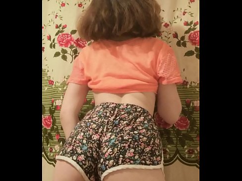 ❤️ Seksi enom bayek stripping mati dheweke kathok cendhak ing kamera ❤❌ Kurang ajar ing kita ❌❤